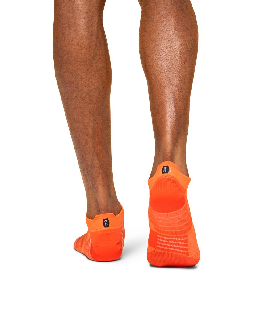 On Running Performance Low Sock (Mens) - Flame/Spice