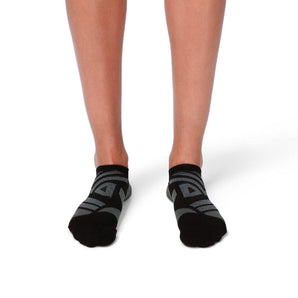 Low Sock (Women's) - Black/Shadow-On Running-RunActive