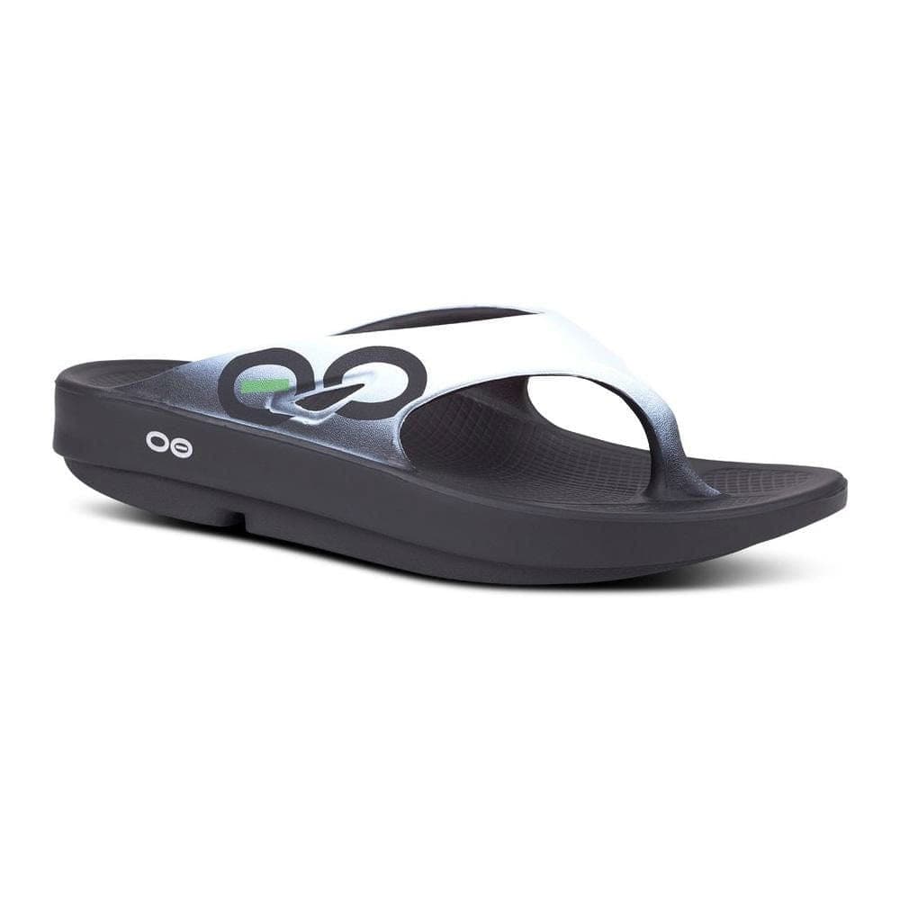 Oofos sandals hot sale wide width