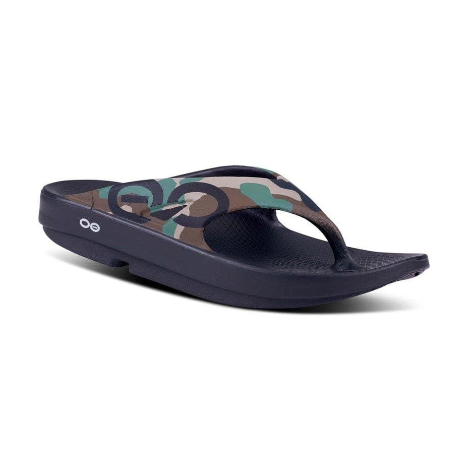 Oofos discount camo sandals